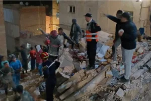 حصيلة ضحايا سقوط عمارتين بفاس تصل إلى 22 قتيلا