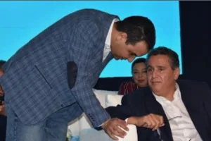 وجدة :    لقاء وزاري “مختصر” يفجّر غضب المنتخبين التجمعيين … ووزراء الأحرار ينتقلون سريعاً إلى السعيدية دون تقديم أي التزامات