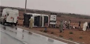 كلميم :     إنقلاب حافلة مسافرين بجماعة تكانت يخلف عدة ضحايا