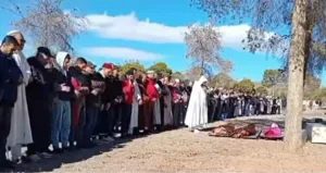 جرادة :  من ضمن تسعة وفيات … دفن 6 مهاجرين أفارقة فارقوا الحياة على حدود الجزائر مع المغرب