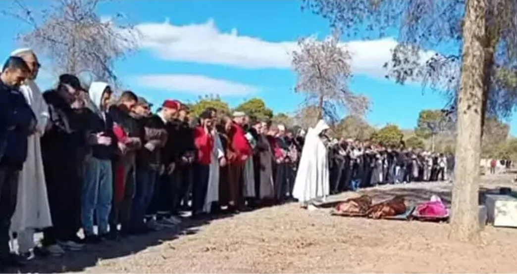 جرادة :  من ضمن تسعة وفيات … دفن 6 مهاجرين أفارقة فارقوا الحياة على حدود الجزائر مع المغرب