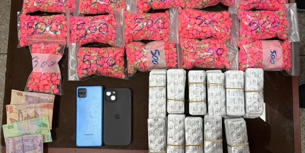 قطار السموم يتوقف بفاس:    سقوط شاب عشريني وبحوزته أزيد من 15 ألف قرص مخدر