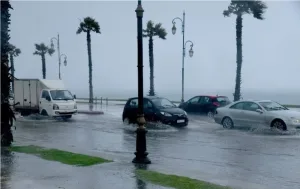 الناظور في حالة استنفار :   عامل الإقليم يترأس اجتماع عاجل وتعبئة شاملة تحسبًا للتساقطات المطرية القوية