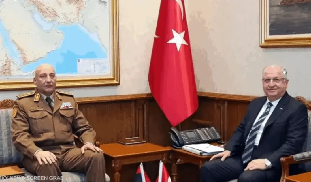 كان قادما من تركيا :      سقوط طائرة كان على متنها قائد أركان الجيش الليبي المحسوب على حكومة دبيبة