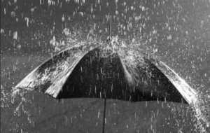 شتاء يضرب بقوة المغرب :     أمطار رعدية غزيرة وثلوج كثيفة وبرودة قارسة تهيمن على الأجواء لأسبوع آخر