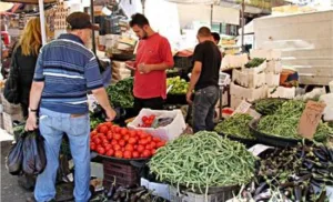 الحسيمة على صفيح ساخن:      مهنيون يدقون ناقوس الخطر بسبب الغلاء الخانق وتدهور الخدمات الأساسية