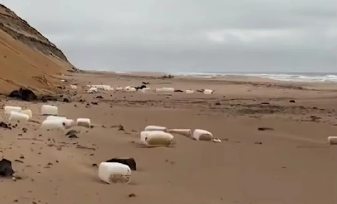 هويلفا :     براميل وقود بلاستيكية تكشف الوجه المظلم لشبكات تهريب المخدرات التي إستعمرت جنوب إسبانيا