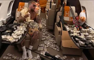 الفن النبيل في مواجهة القرن :    جاك بول ضد جوشوا … اليوتيوبر الذي قلب عالم الملاكمة رأساً على عقب