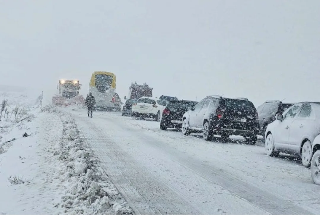 السلطات المغربية تدعو إلى الحذر :     أمطار طوفانية وثلوج ورياح قوية تضع عدداً من الأقاليم في حالة استنفار