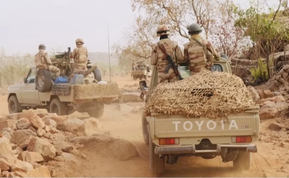 على إيقاع الخطر … حدود موريتانيا تشتعل وتحركات “البوليساريو” تحرك جيش نواكشوط