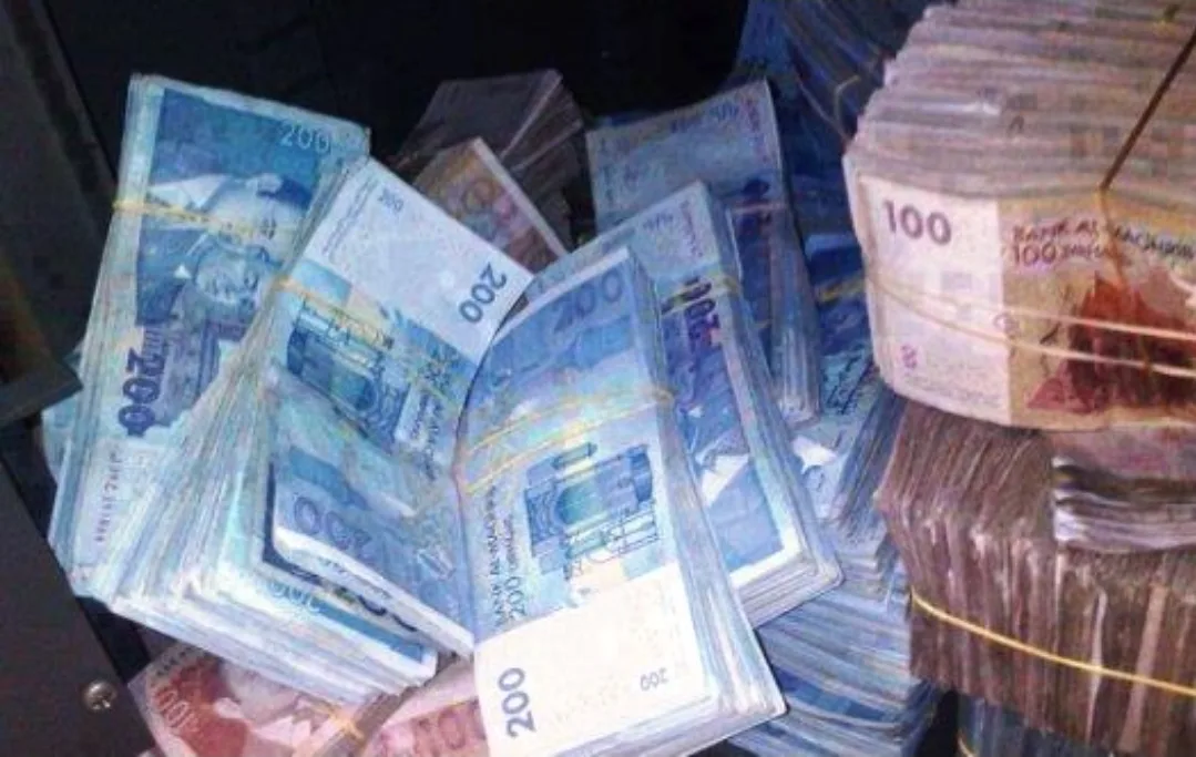 وجدة :    من أين لكم هذا ؟     جرس إنذار يُربك منتخبين ورجال أعمال بأقاليم الجهة الشرقية