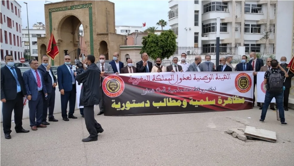 العدول يصعّدون احتجاجهم ويرفضون مشروع قانون تنظيم المهنة