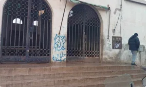 جرادة :     إغلاق واسع للمحلات التجارية احتجاجًا على تدهور البنية أوضاع المدينة