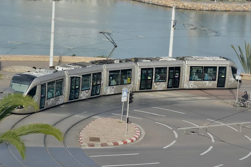 عطب تقني يربك حركة ترامواي الرباط سلا بحي حسان