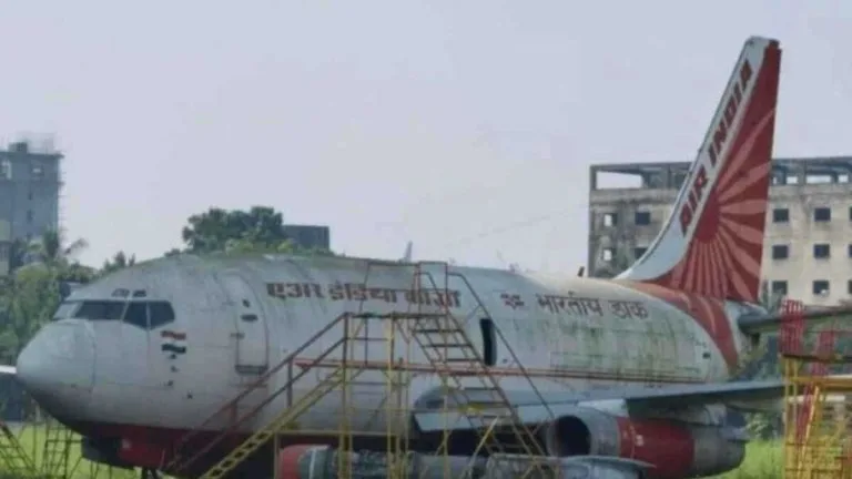 طائرة منسية منذ 13 عامًا في مطار هندي تتحول إلى عبء مالي غير متوقع