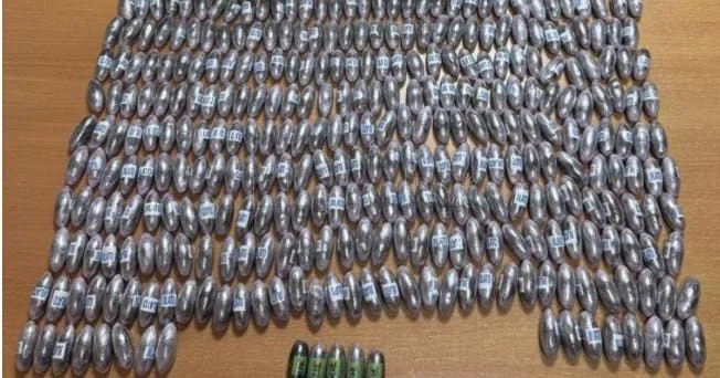 مليلية المحتلة.. الشرطة المحلية توقف شخصين وتحجز 3,5 كيلوغرامات من الحشيش داخل مركبة مشبوهة