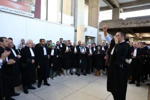 مشروع قانون جديد يعيد تنظيم مهنة المحاماة ويمنح النيابة العامة صلاحيات غير مسبوقة