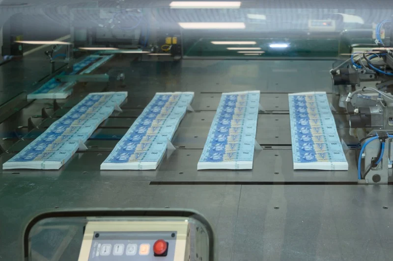 الجواهري يرسم ملامح المرحلة المقبلة: لا تعويم للدرهم وتوجه هادئ نحو استهداف التضخم