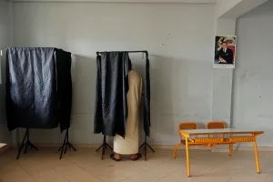 السباق نحو التحيين الانتخابي بالمغرب… مشاركة الشباب في الميزان
