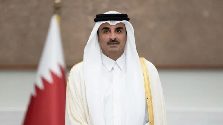 أمير قطر يحلّ بالمغرب ويختار إفران لقضاء احتفالات رأس السنة