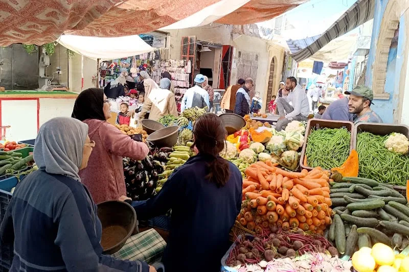 تساقطات المطر ترفع أسعار الخضر مؤقتاً في الأسواق المغربية
