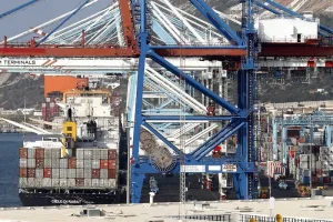 أوكرانيا تستعد لإطلاق النقل الدولي مع المغرب مطلع العام المقبل لتعزيز التعاون التجاري واللوجيستي