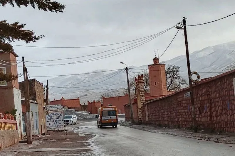 أجواء ماطرة وثلوج مرتقبة ترسم ملامح طقس متقلب بعدد من مناطق المملكة