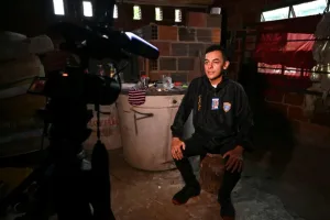 منشقون فنزويليون في كولومبيا يترقبون ويدعون لتأسيس “قيادة جديدة”