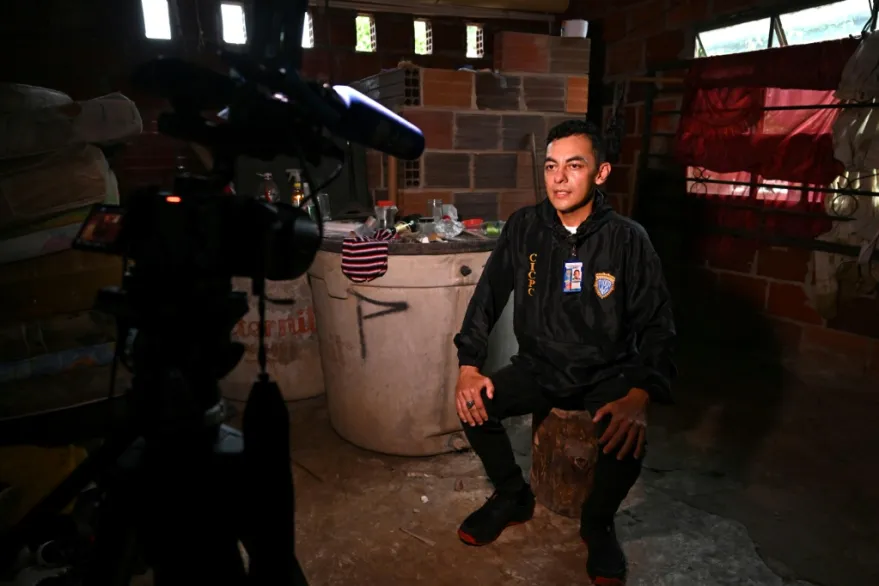 منشقون فنزويليون في كولومبيا يترقبون ويدعون لتأسيس “قيادة جديدة”