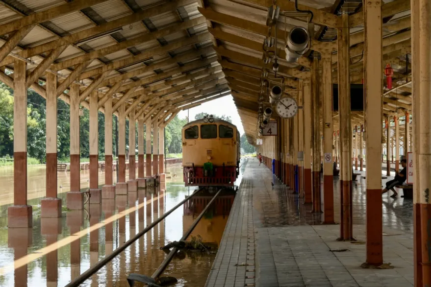 تايلاند: مصرع 25 شخصا بانهيار رافعة على قطار ركاب في مشروع سكة حديد تدعمه الصين