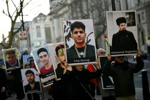 ترامب يعلن توقف الإعدامات في إيران وطهران تؤكد عودة الهدوء بعد أسابيع من القمع الدموي