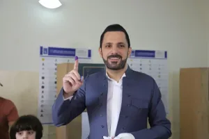 الإفراج عن زعيم حزب “الجيل الجديد” في كردستان العراق بعد خمسة أشهر من السجن