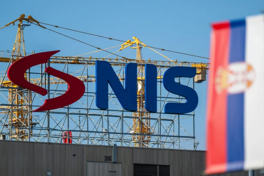 عودة الحياة إلى مصفاة بانشيفو بعد تعليق العقوبات الأميركية على صربيا