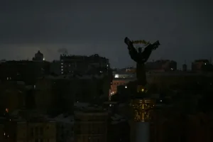 هدنة مؤقتة فوق كييف وسط صقيع قاسٍ ومساعٍ لإحياء المفاوضات