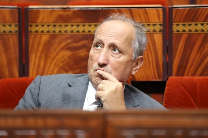 إعفاءات متتالية بوزارة التعليم تفتح باب التساؤل حول معايير الحكامة والتدبير