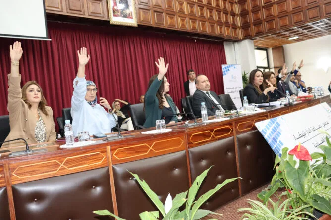 غياب سيدي مومن عن جدول أعمال مجلس البيضاء يفجّر نقاش التهميش المجالي