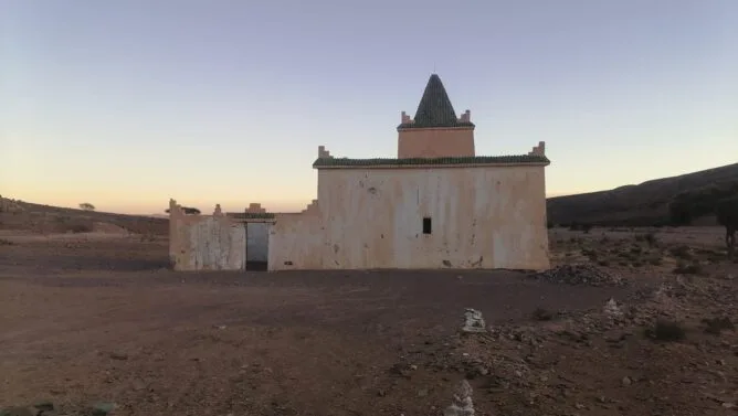 متابعة متهميْن في قضية التنقيب داخل ضريح بزاكورة مقابل كفالة مالية