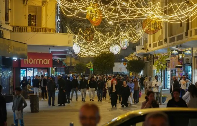 اختلالات في تدبير عتاد التزيين تضع جماعات بالدار البيضاء–سطات تحت المجهر