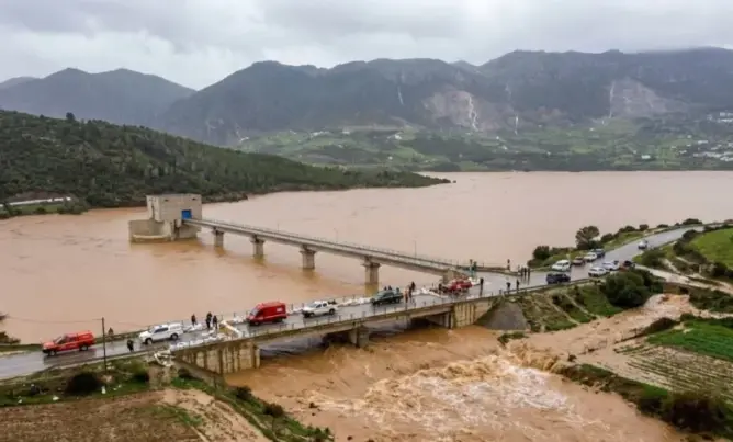 فيضانات اللوكوس تعزل دواوير قروية وتكشف هشاشة التدخلات الاستعجالية