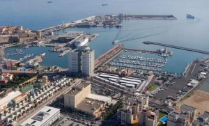 مليلية المحتلة تتهم مدريد بتركها وحيدة أمام المغرب :    “هل نحن مجرد رقم على الخريطة؟”