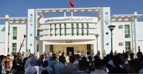 الناظور :     طلبة ماستر كلية سلوان يطالبون بتدخل عاجل بعد إقصائهم من اللوائح الدراسية