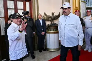 ترامب يهاجم رئيس كولومبيا ويتهمه بإنتاج الكوكايين عقب عملية اعتقال مادورو