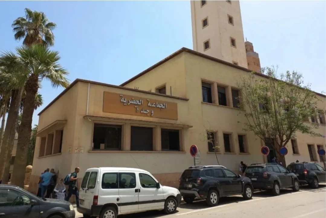 وجدة :     الإعفاءات الضريبية والخروقات التعميرية تضع نائب رئيس الجماعة تحت مجهر القضاء