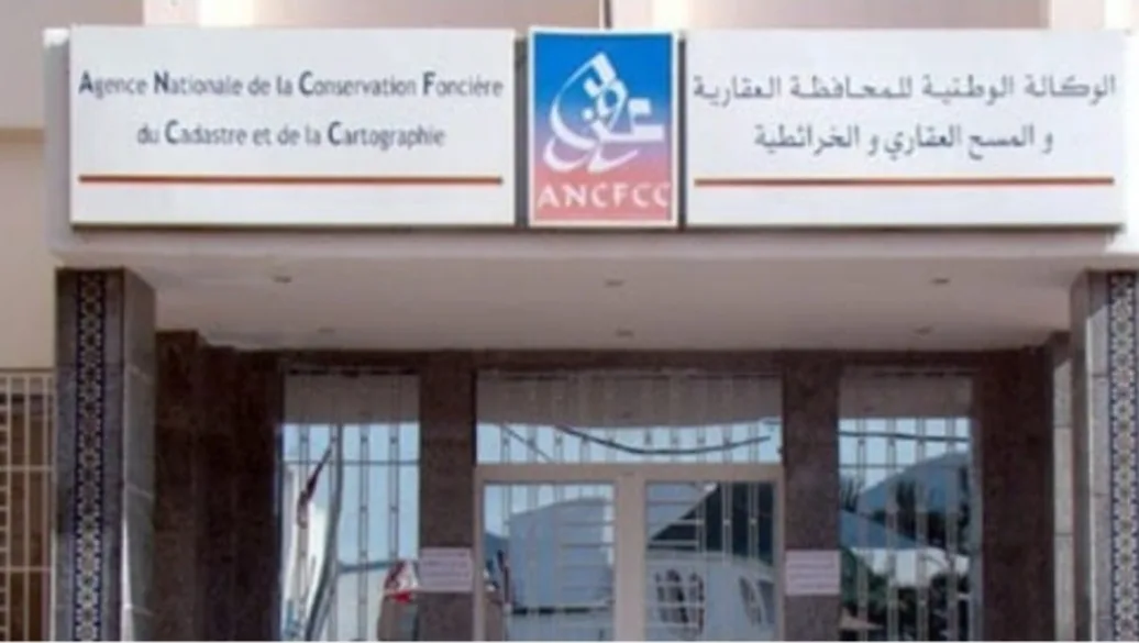 الناظور :     طاولة سجائر تتحول إلى بورصة نصب داخل المحافظة العقارية