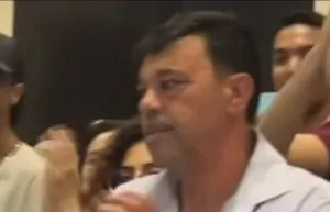 وجدة :     فيديو … فضيحة مدوية ، شيك مسروق، من طرف كارتيلات العقار ووثائق مزورة وتوقيع واحد يكشف تزويرًا داخل المقاطعة الثامنة