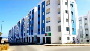 الحسيمة تغلي على فضيحة سكن “سيدي عابد” …  حين تتحول المشاريع الملكية إلى “ألغاز”
