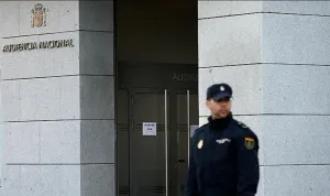 القضاء الإسباني يدين مغربيين بتهمة استقطاب قاصرين في مليلية