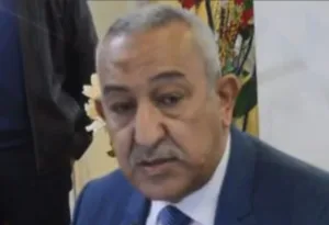 الناظور :    قبل التقاعد بأسابيع … غموض وروايات تلاحق رئيس قسم الجماعات المحلية بعمالة الإقليم