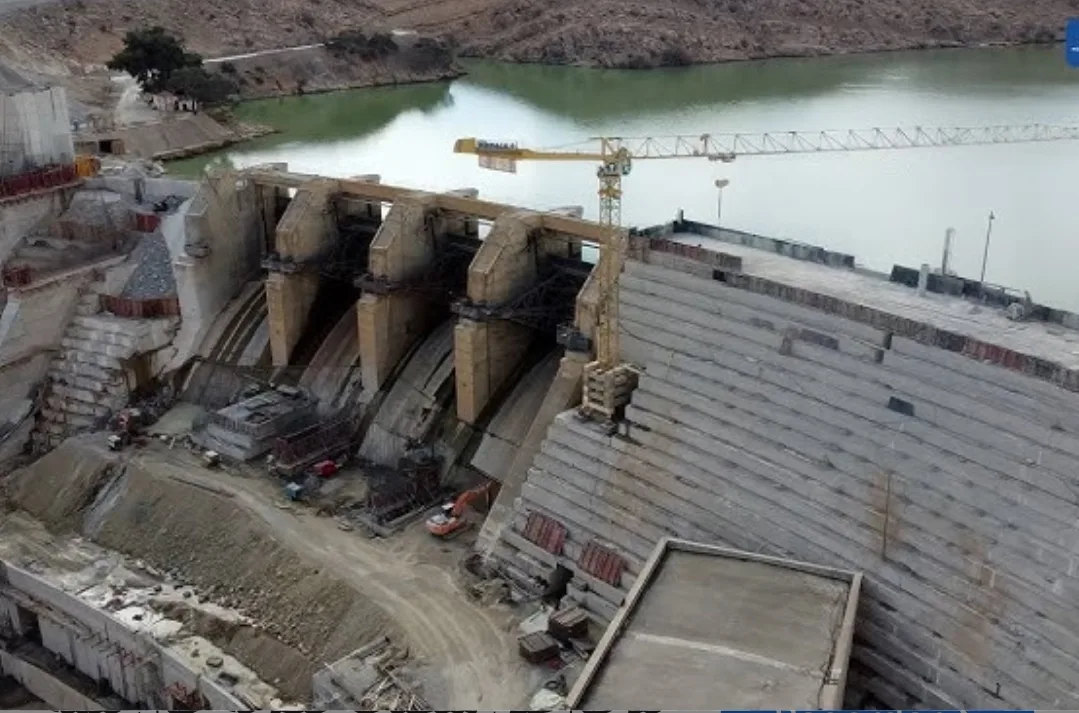 الناظور :      حادث سير مأساوي بجماعة حاسي بركان يحصد أرواح عاملين بورش تعلية سد محمد الخامس