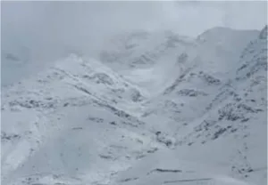 فقدان سياح مغاربة ومرشد في إنهيار ثلجي بالحوز